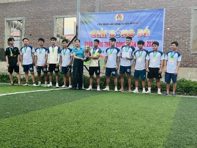 Liên đoàn Lao động huyện Mường Tè tổ chức Giải Bóng đá trong đoàn viên, công nhân lao động tại các doanh nghiệp, các Nhà máy thủy điện trên địa bàn huyện nhân Tháng công nhân năm 2025