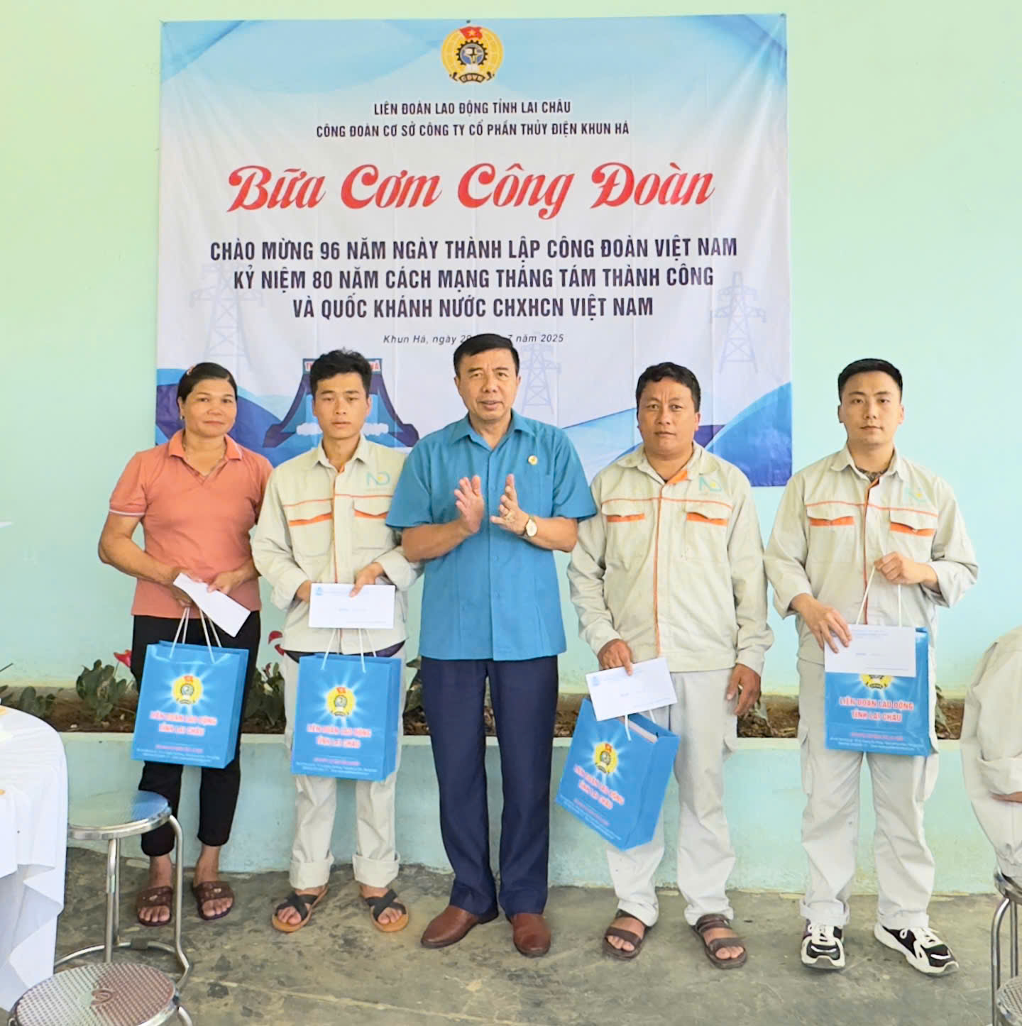 Lai Châu: Bữa Cơm Đoàn kết - tăng cường sức mạnh tập thể người lao động